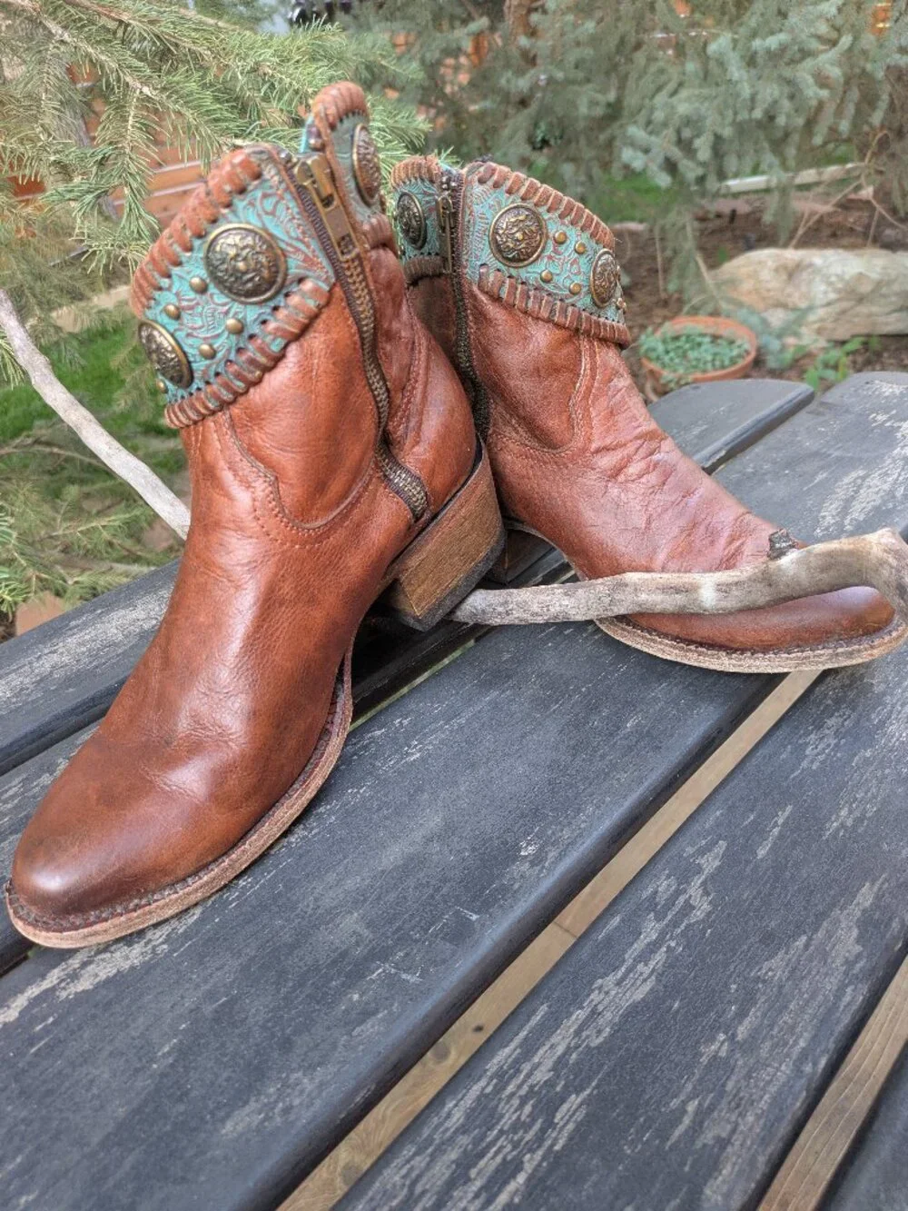 Corral Women's Western Concho Ankle Boots (Style A3196) Size 8 Cowgirl!.